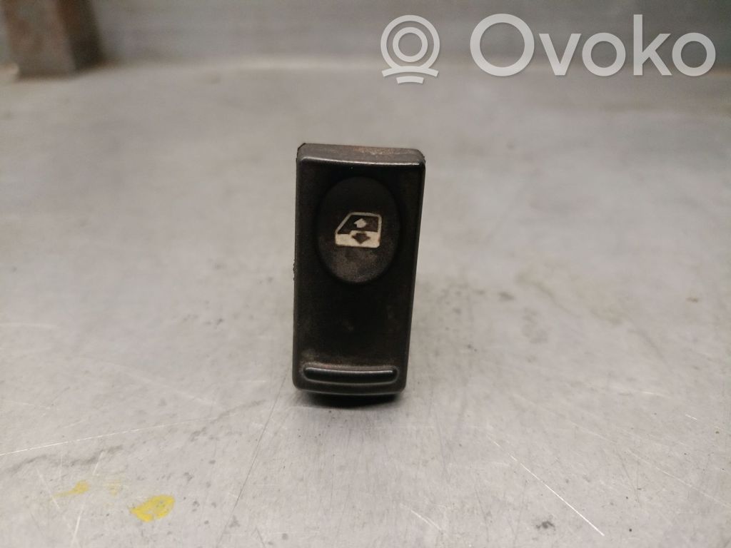Renault 19 Electric window control switch 