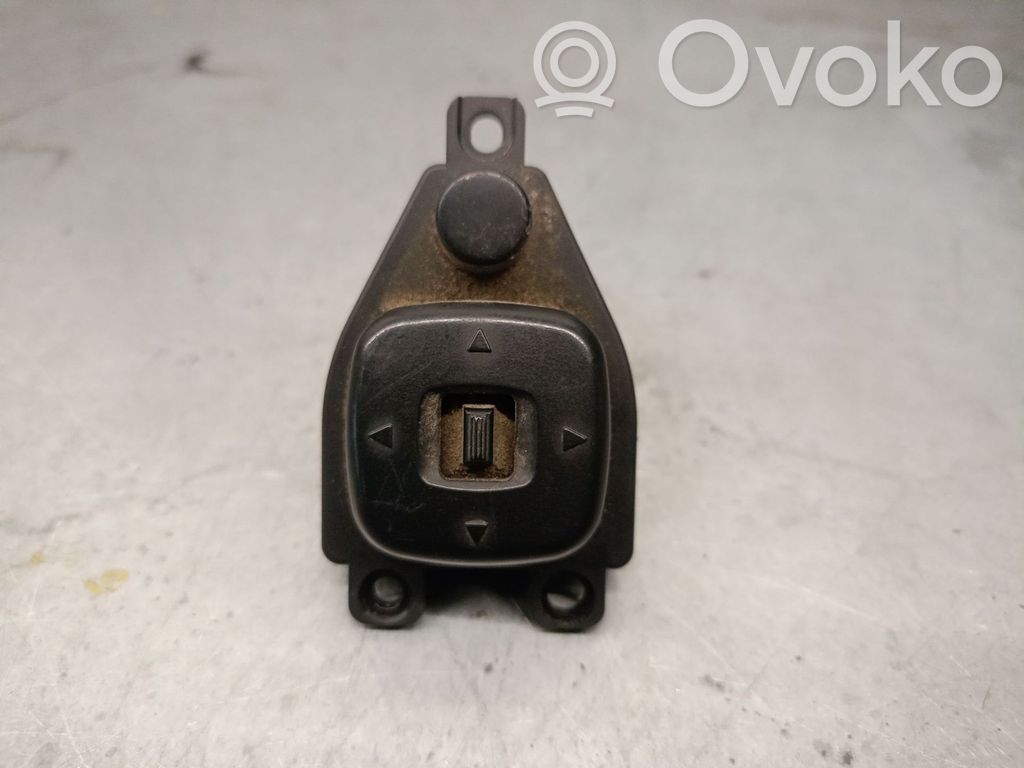 Interruptor del espejo lateral   B25D66600,03200310