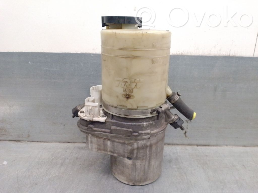 Opel Vectra C Power steering pump 