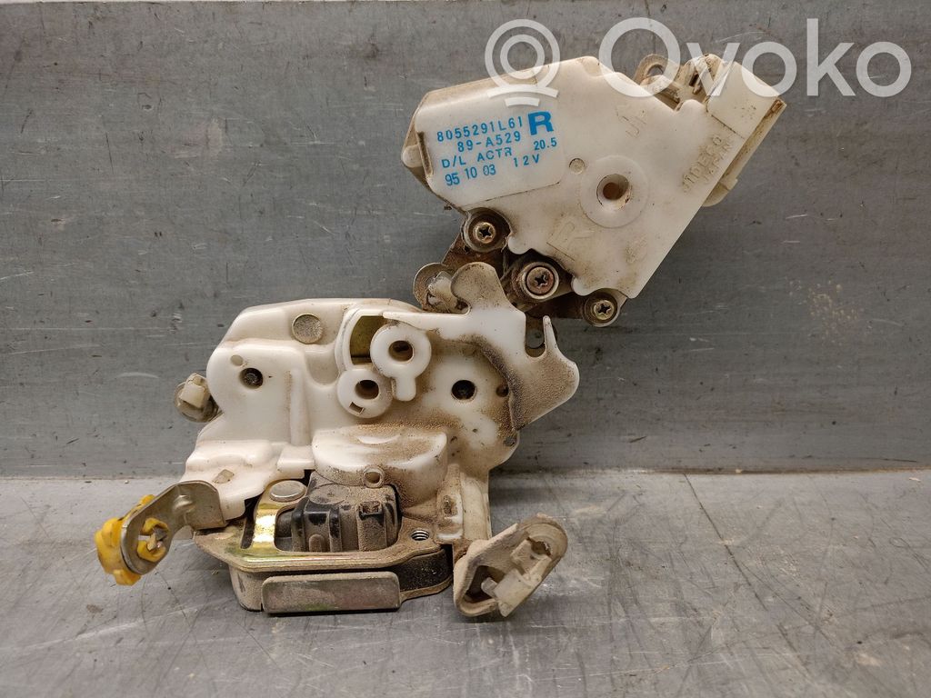 Nissan Terrano Front door lock 