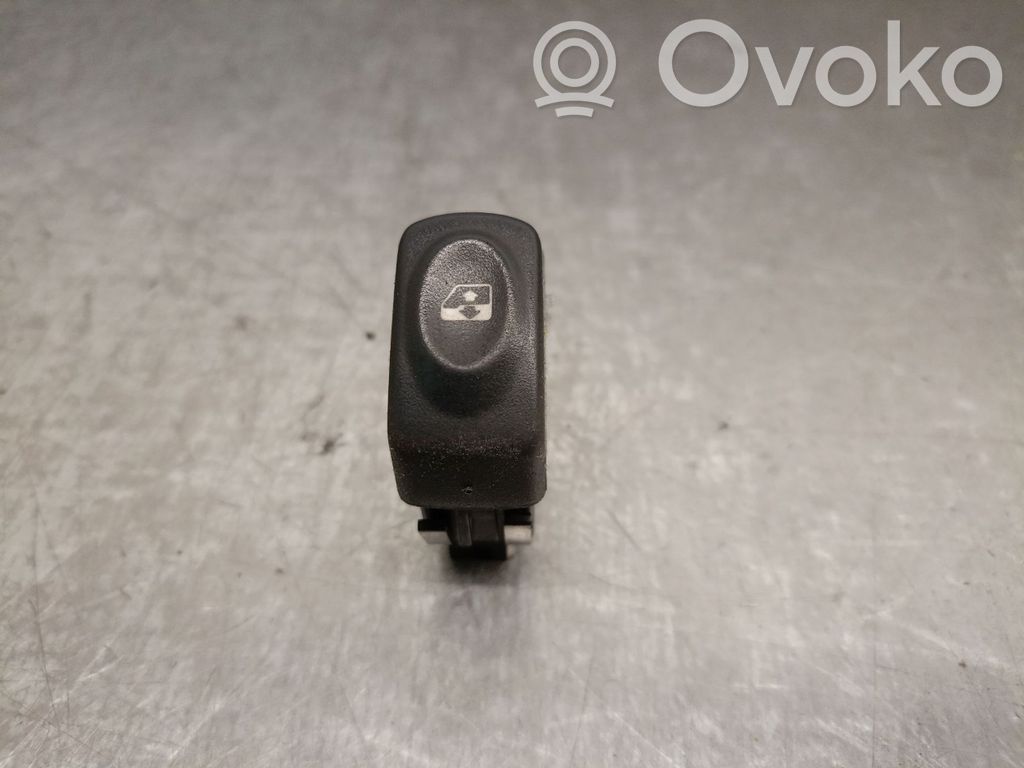 Renault Megane I Electric window control switch 