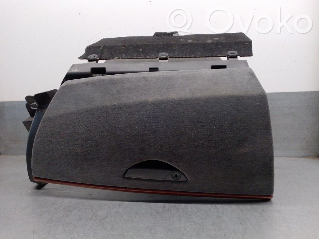 Citroen C8 Glove box 