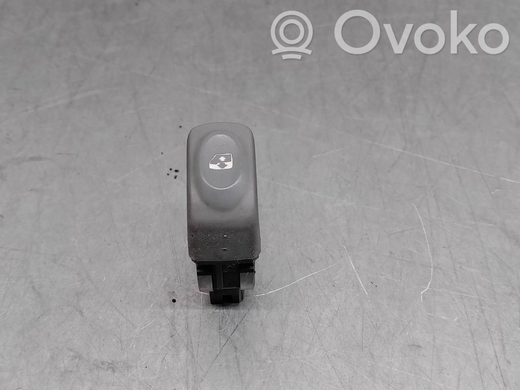 Renault Twingo I Electric window control switch 
