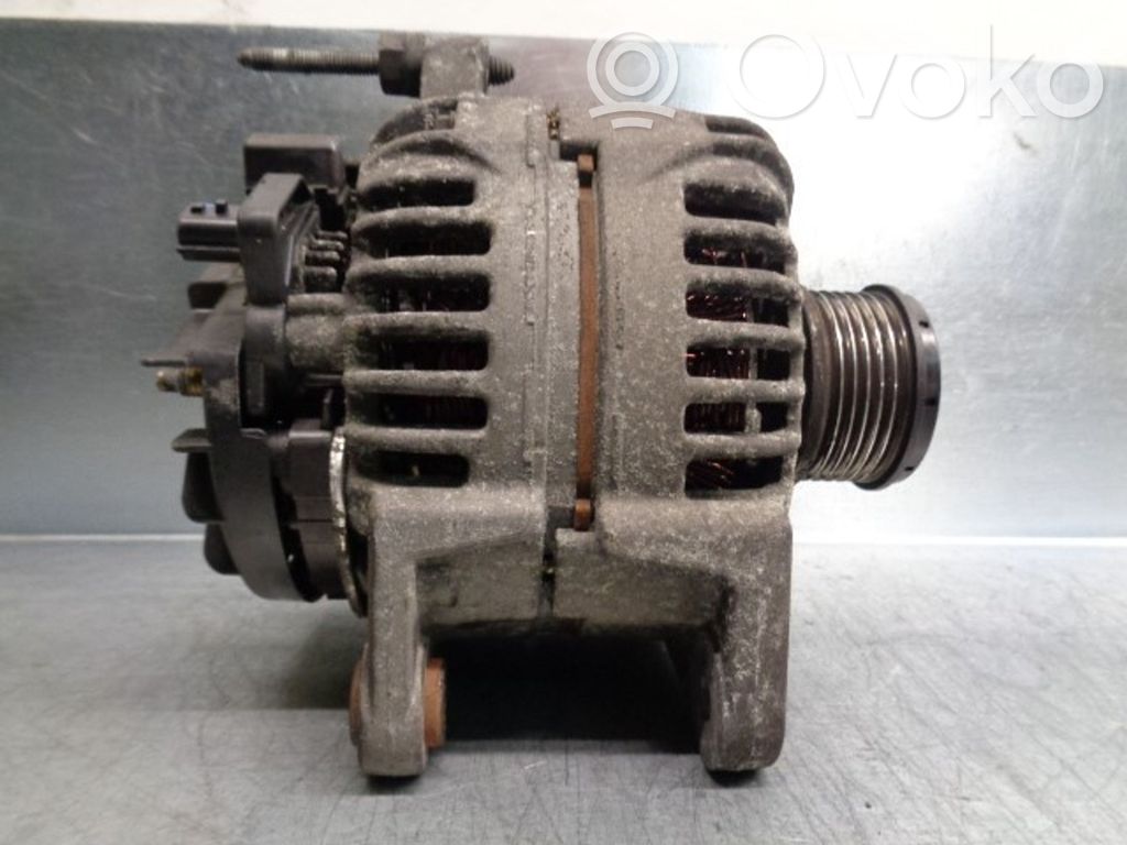 Generatorius   8200390675,0124425037,BOSCH