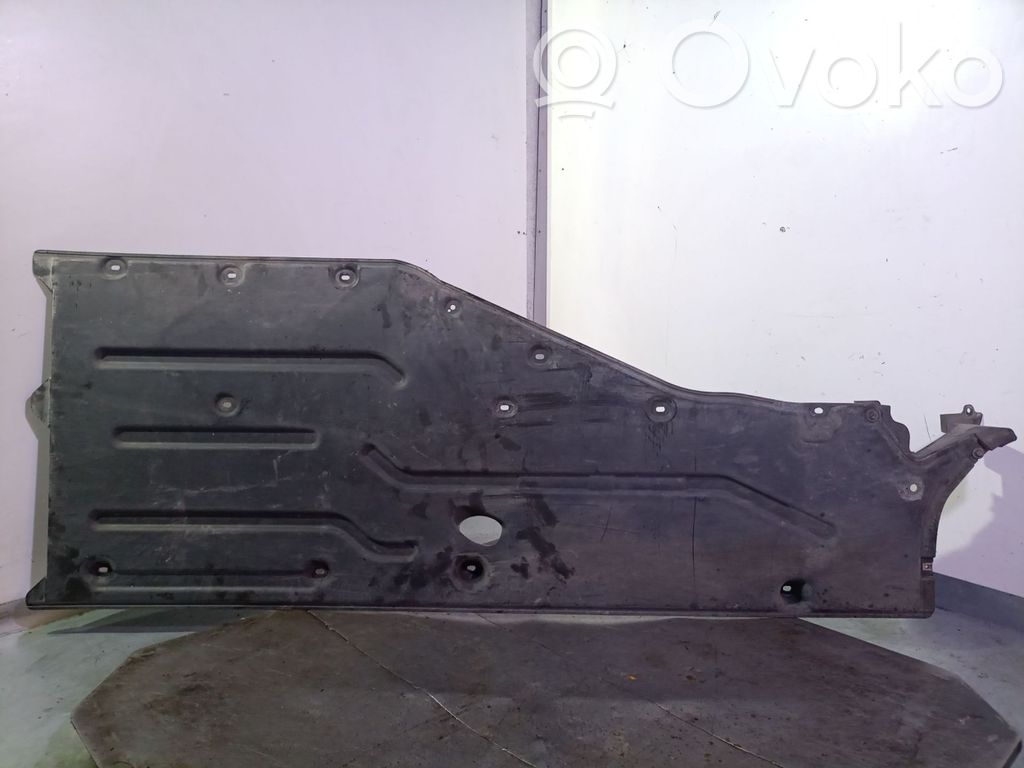 Placa protectora/protector antisalpicaduras motor   51717020533,51717020533,51717067198