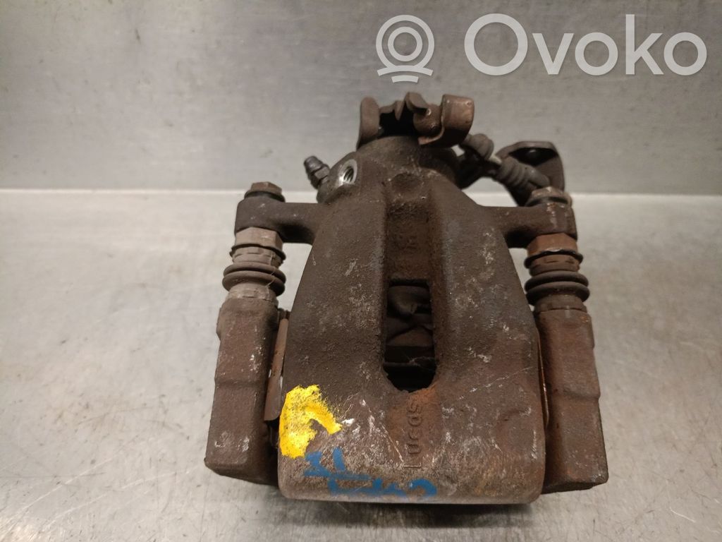Opel Zafira A Tylny zacisk hamulcowy 