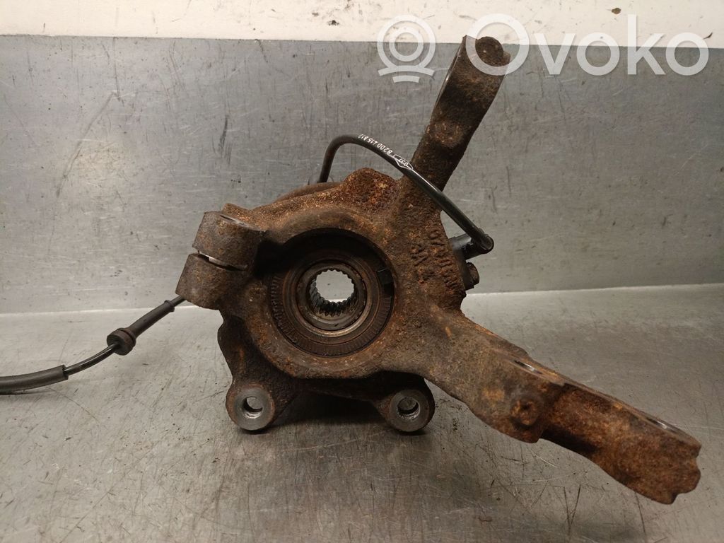 Achsschenkel vorne   8200663590,8200663590