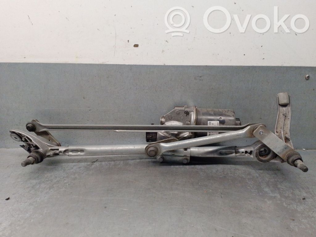 BMW 3 E90 E91 Valytuvų varikliukas 