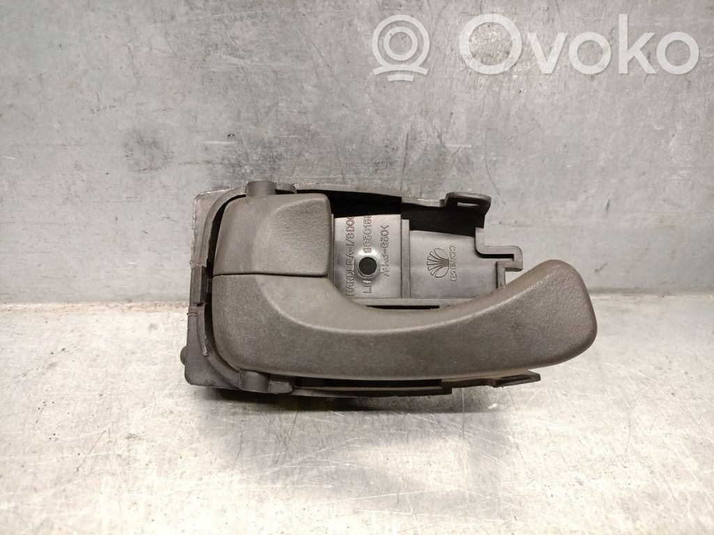 Daewoo Nubira Manecilla interna puerta delantera 