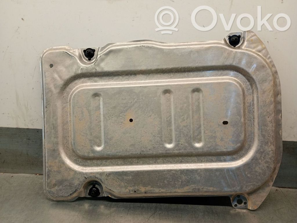 Placa protectora/protector antisalpicaduras motor   2Q0825229B,2Q0825229B