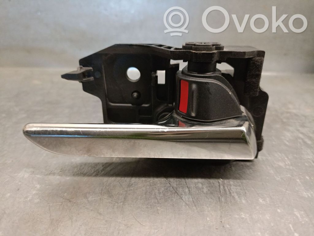 Mazda CX-30 Front door interior handle 