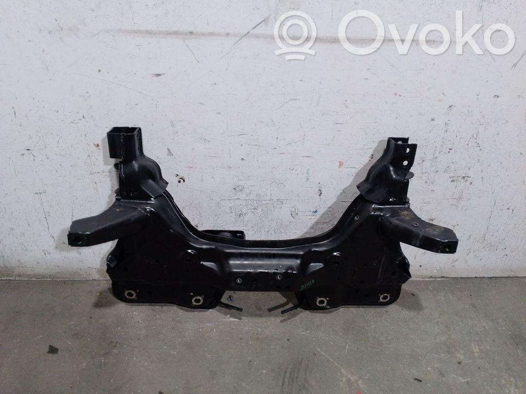Opel Corsa E Priekinis traversas 