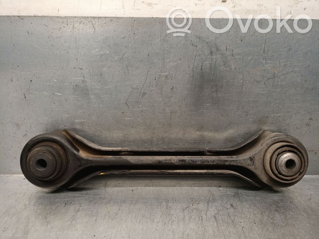 Brazo de suspensión trasero   33326763473,33322406292