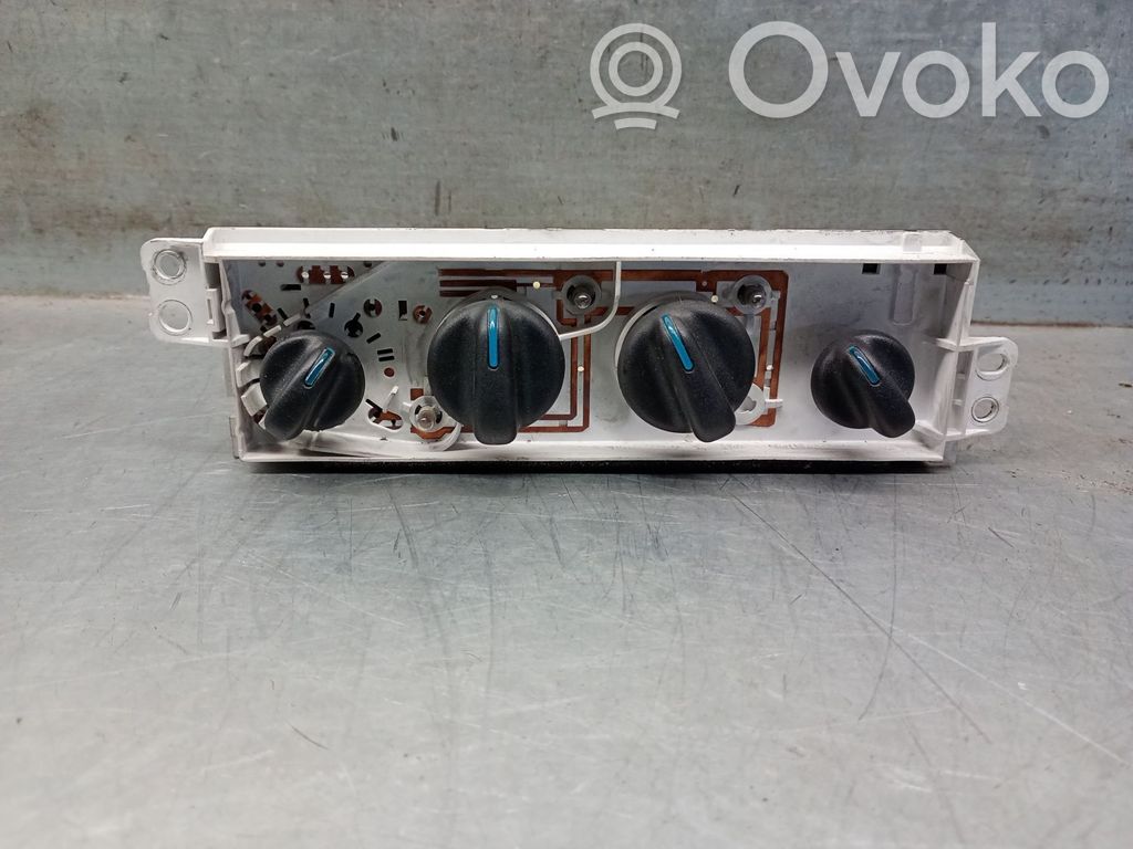 Chrysler PT Cruiser Air conditioner control unit module 
