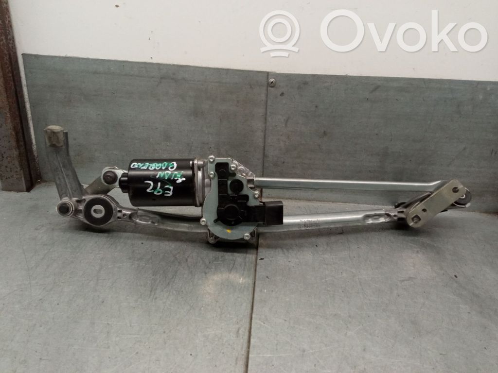 BMW 3 E90 E91 Valytuvų varikliukas 