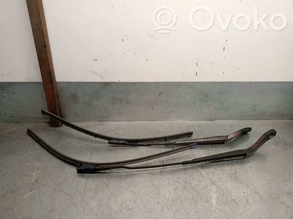 Ford C-MAX II Wischerarm vorne 