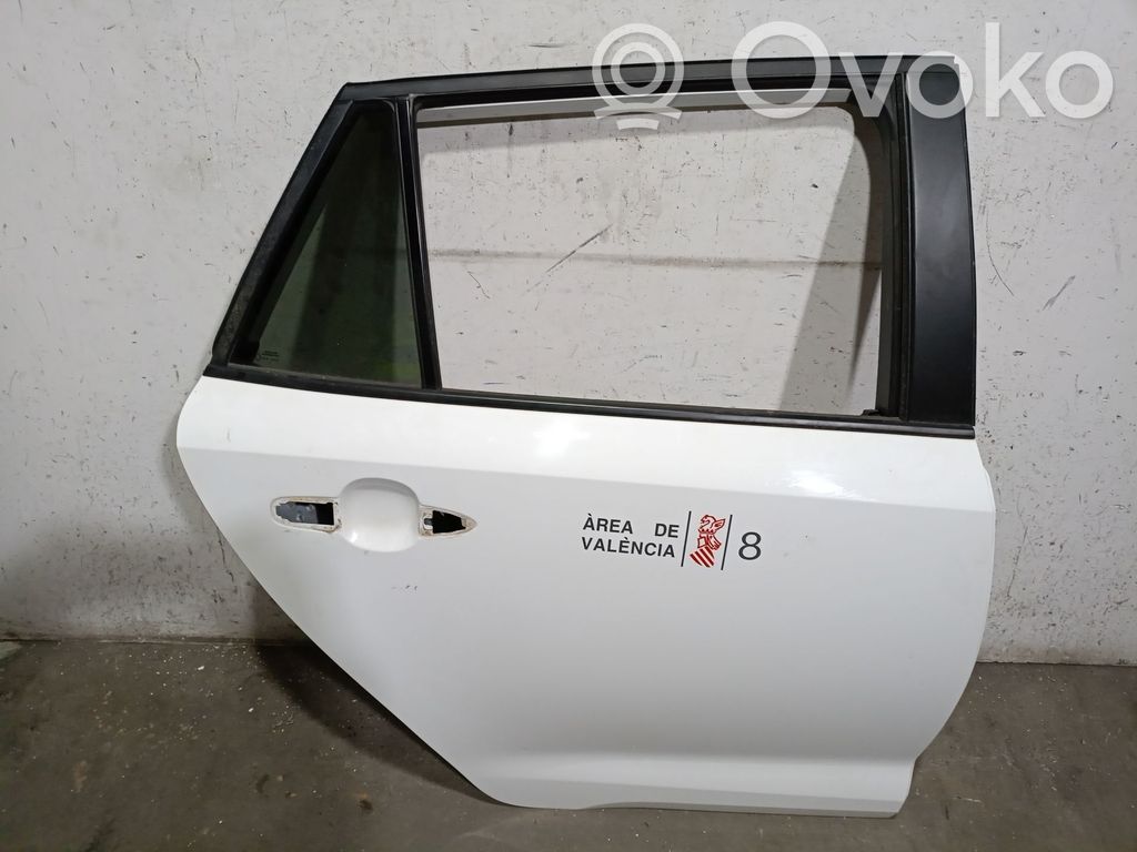 Toyota Corolla E160 E170 Galinės durys 