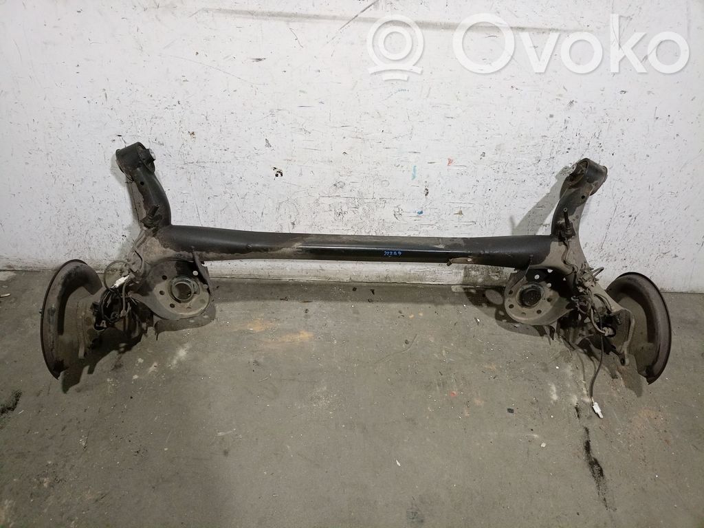 Toyota Yaris Eje trasero con reductor 
