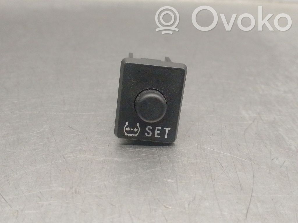 Toyota RAV 4 (XA40) Interruptor de control multifunción 