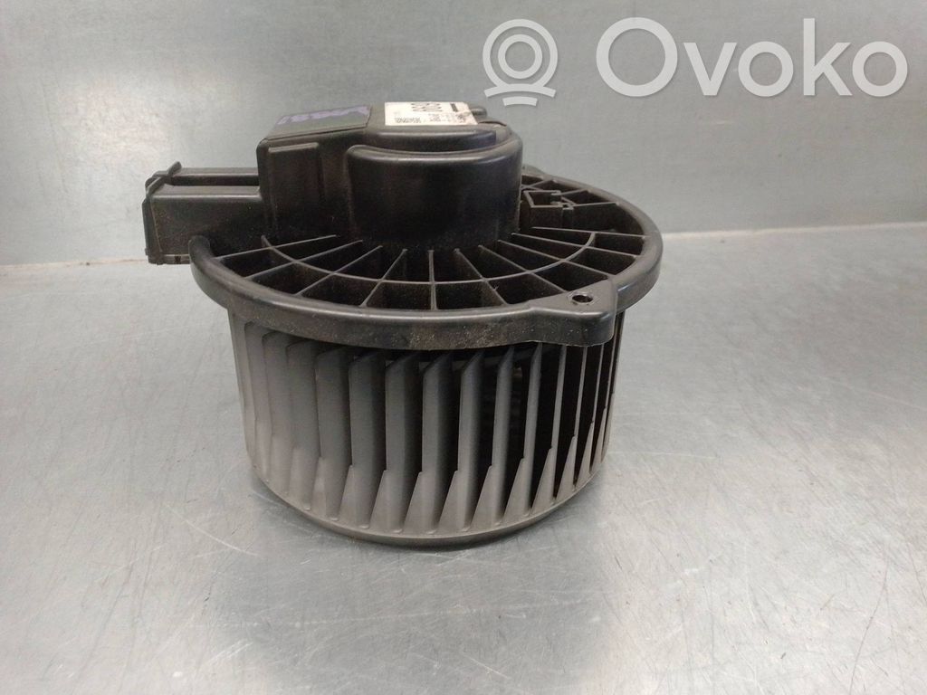 Toyota RAV 4 (XA20) Ventilator aerotermă 