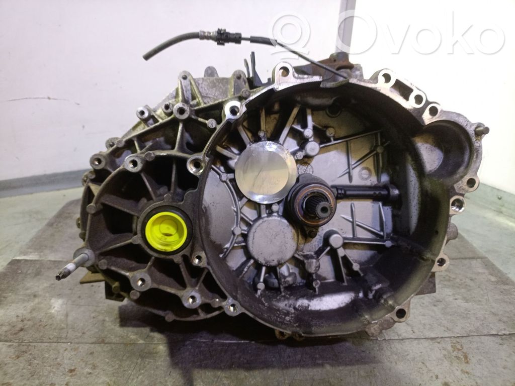 Volvo S60 Manualna 5-biegowa skrzynia biegów 