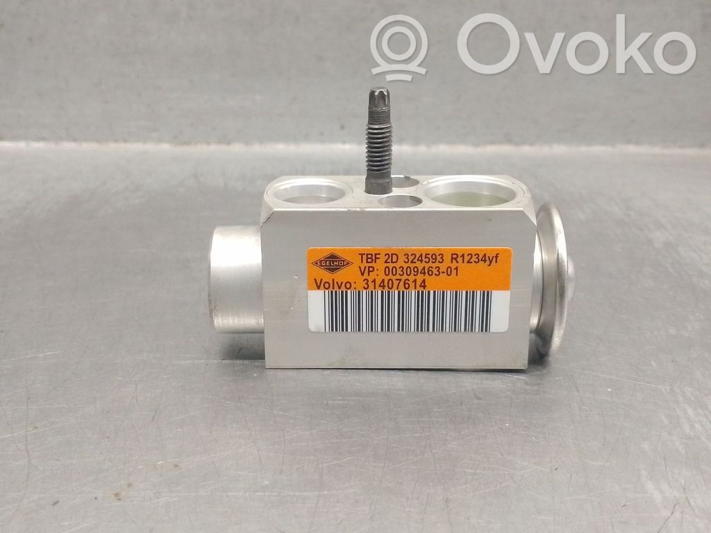 Radiator răcire A/C (condensor)   31407614,31407614