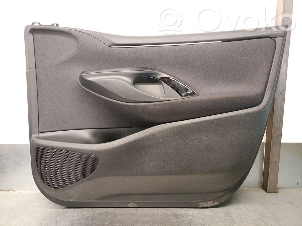 Toyota Yaris Boczki / Poszycie drzwi przednich 