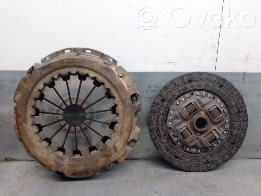 Toyota RAV 4 (XA10) Kit d'embrayage 