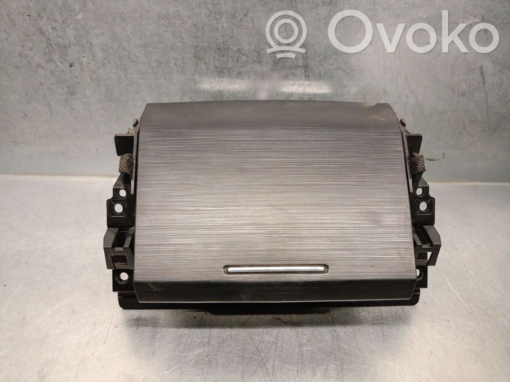 Handschuhfach   66120AL00A