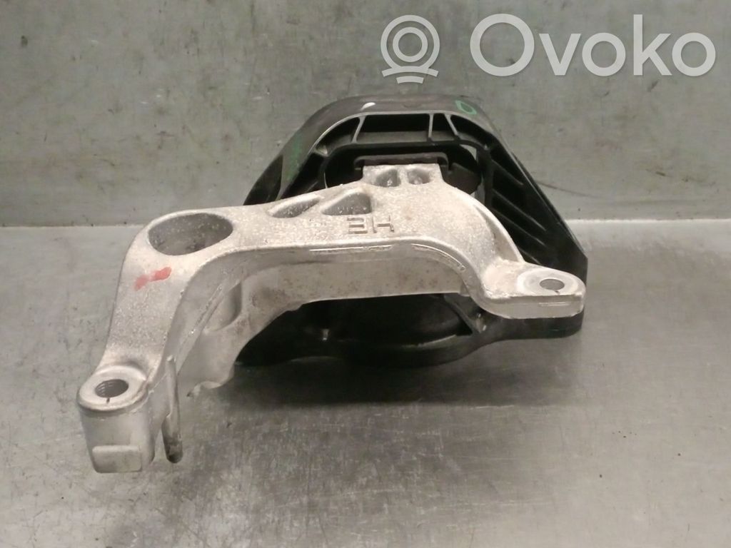 Renault Captur II Engine mount bracket 