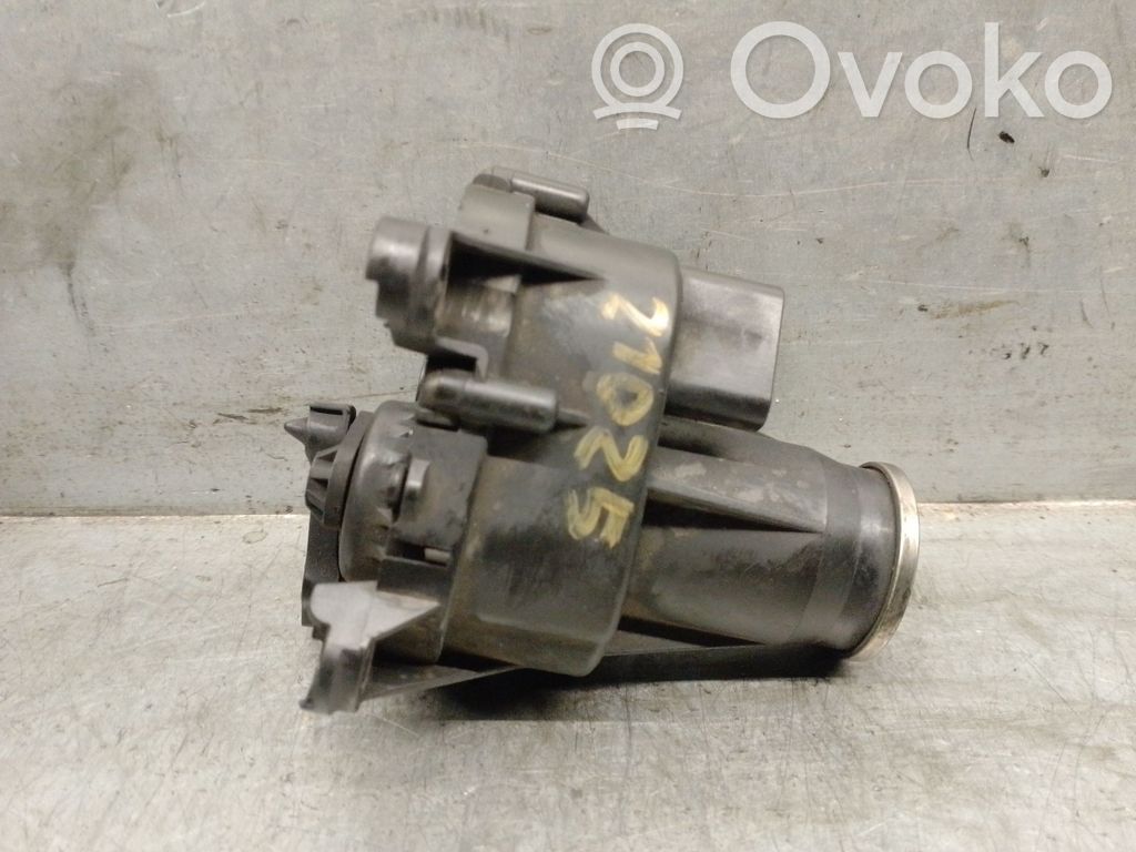 BMW X1 E84 Throttle body valve 