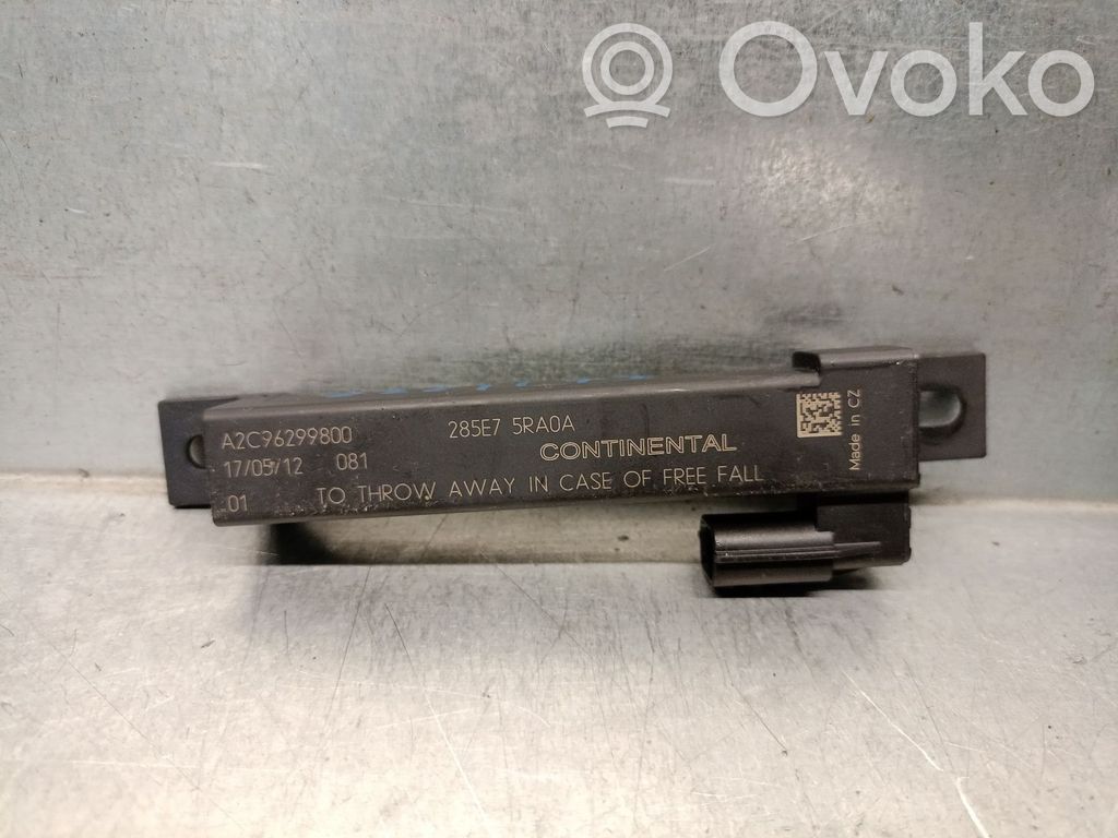 Nissan Micra C+C Antenna autoradio