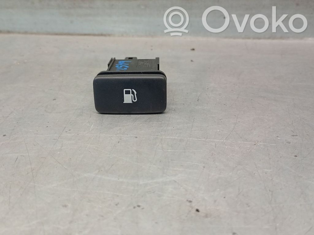 Lexus RX 450H Fuel tank cap lock motor 