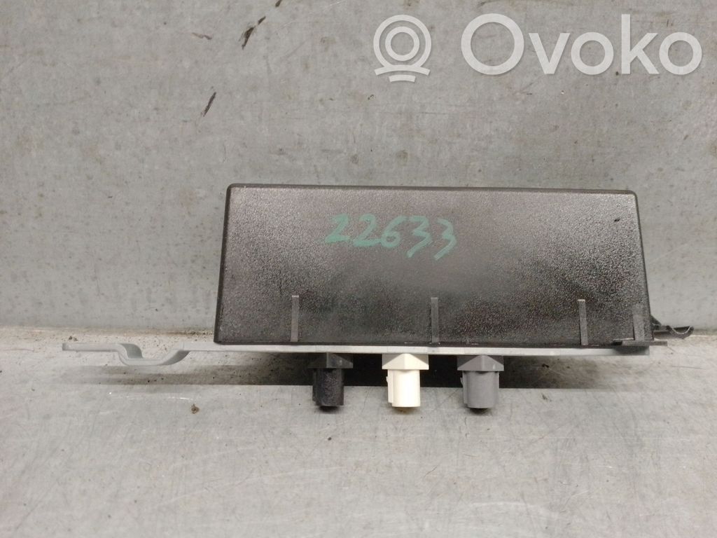 Porsche Cayenne (9Y0 9Y3) Antenna autoradio 