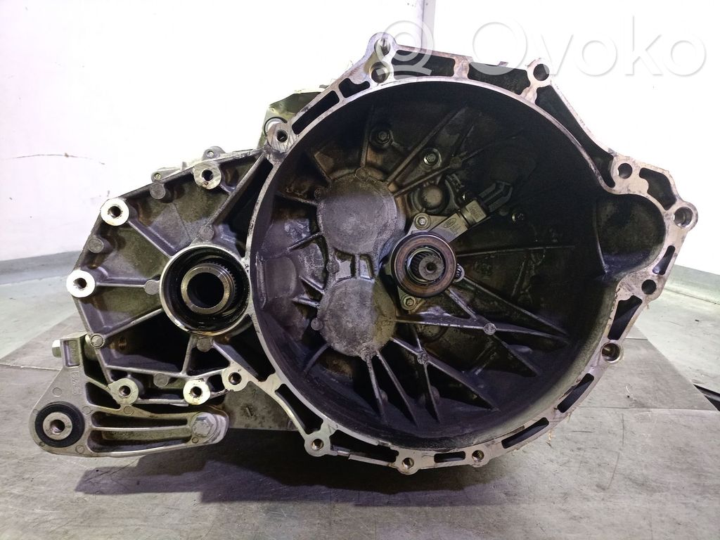 Ford Kuga II Manual 5 speed gearbox 