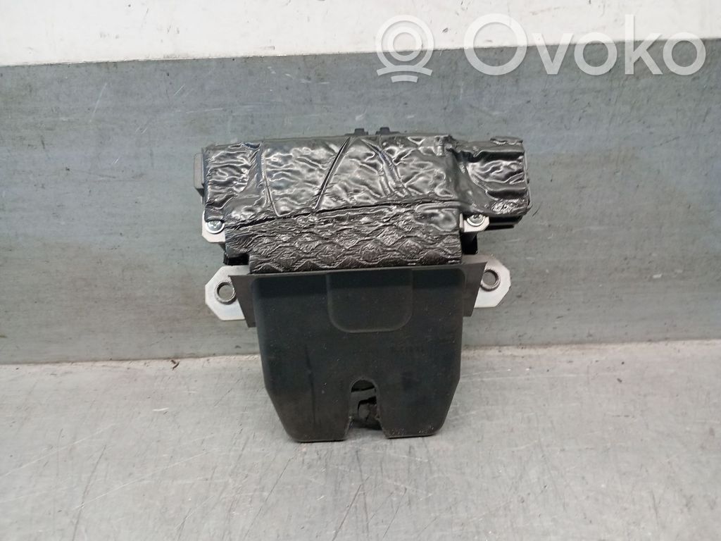 Land Rover Freelander 2 - LR2 Zamek klapy tylnej bagażnika 