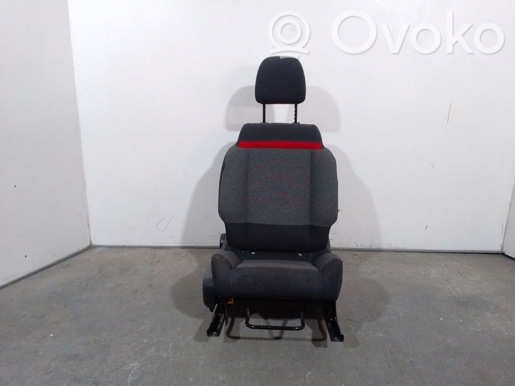 Citroen C3 Etumatkustajan istuin 