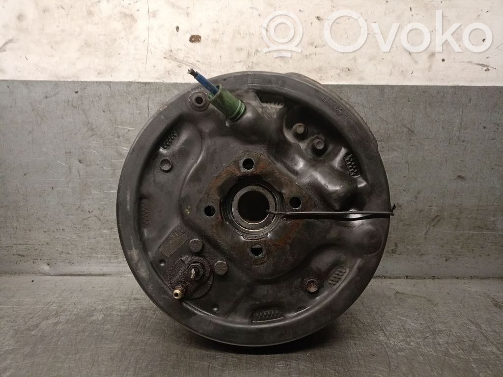 Peugeot 206 Aizmugurē riteņa rumbas vārpstas šarnīrs (stupica, capfa) 