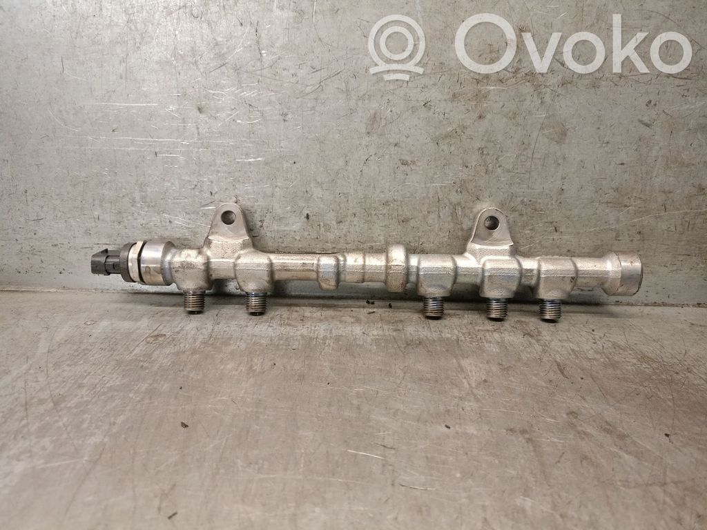 Opel Corsa D Rampa inyectora 