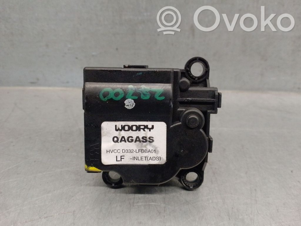 Hyundai Tucson TL Salono oro mazgo plastikinis korpusas 