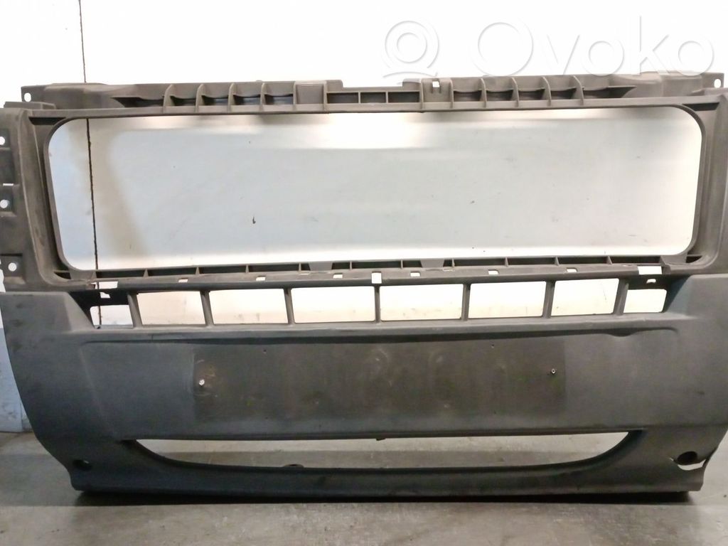 Fiat Ducato Parachoques delantero 