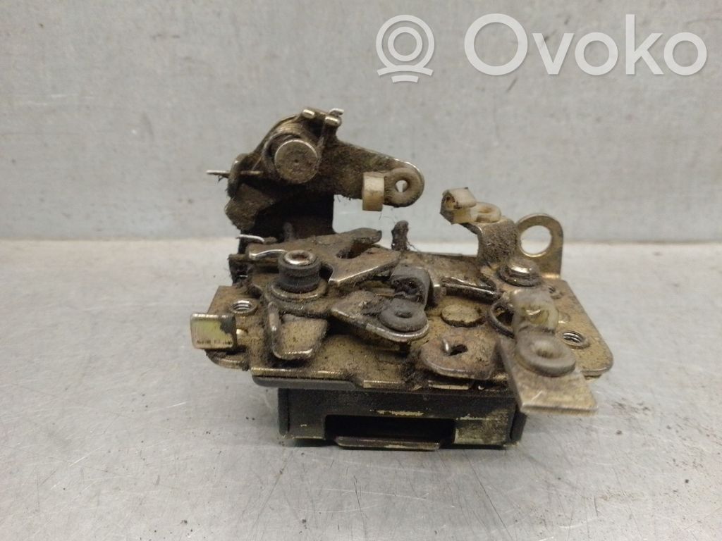 Opel Corsa A Front door lock 