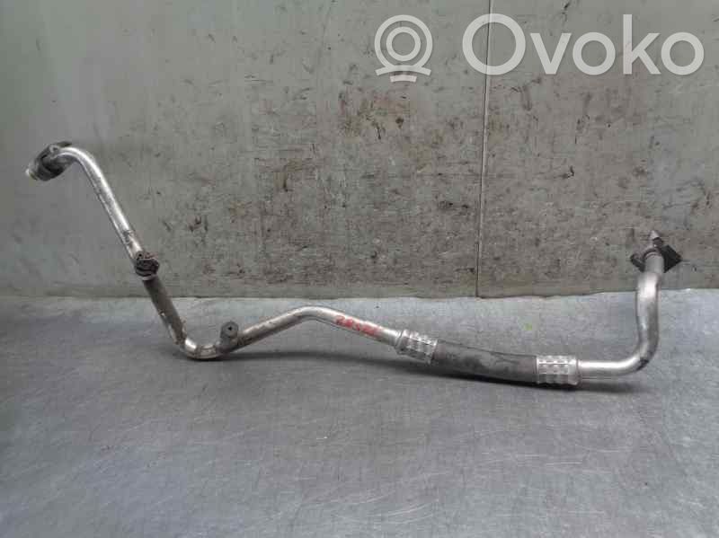 Ford Focus Air conditioning (A/C) pipe/hose 