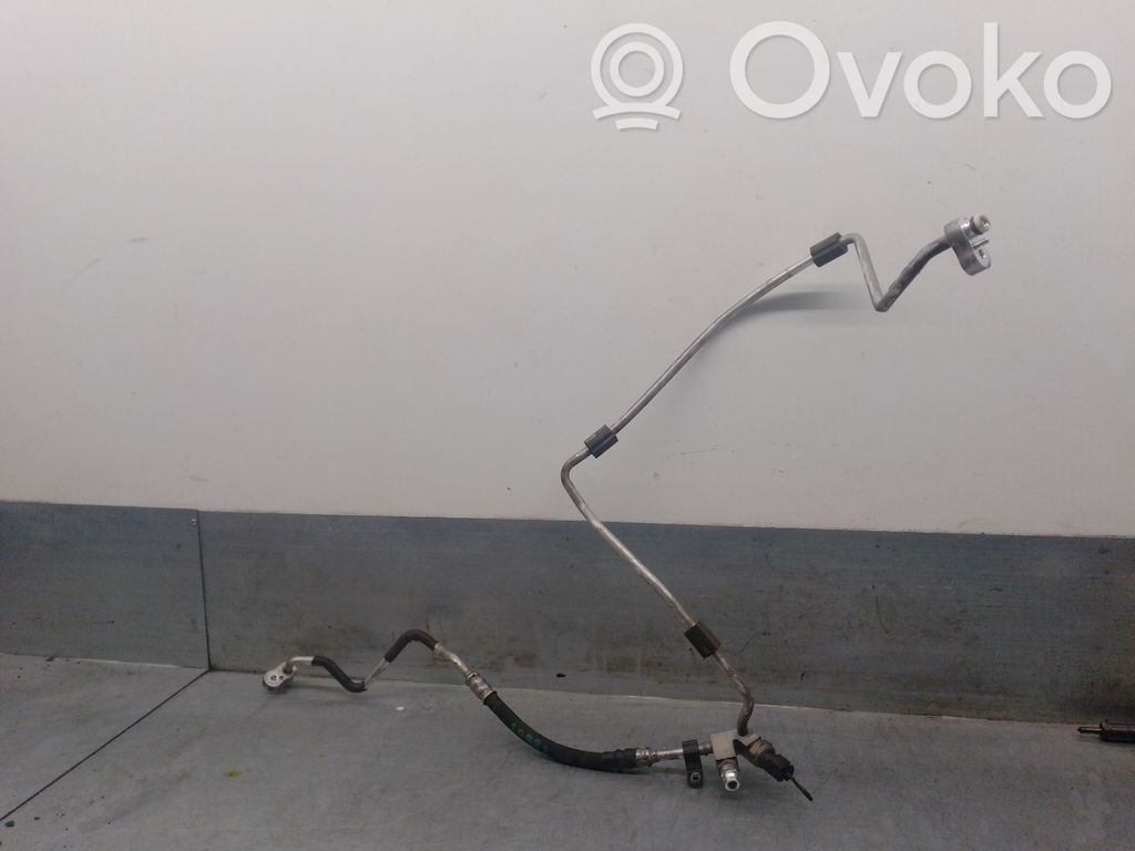 BMW 1 E82 E88 Conductă/furtun aer condiționat (A/C)