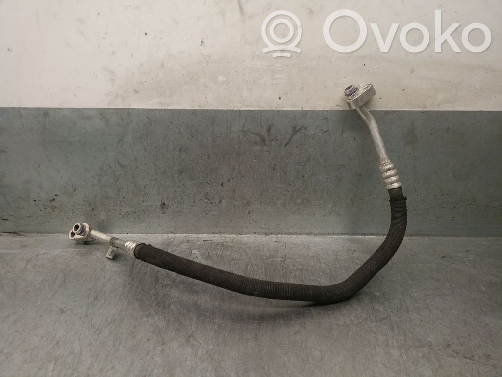 Ilmastointilaitteen putki (A/C)   4K0816721EM,4K0816721EM