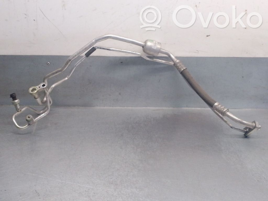 Opel Corsa E Ilmastointilaitteen putki (A/C) 