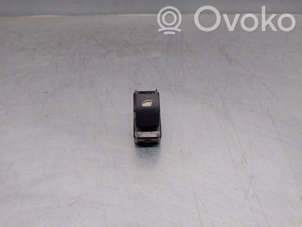 Citroen Berlingo Electric window control switch 