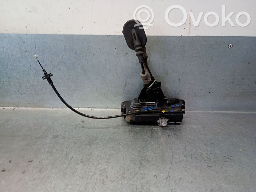 Ford Fiesta Zamek drzwi przednich 