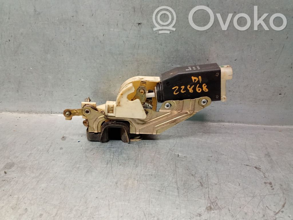 Opel Astra F Zamek drzwi przednich 