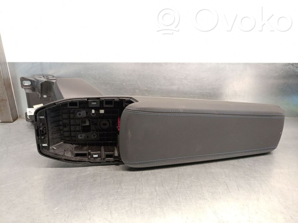 BMW X1 U11 Armrest 